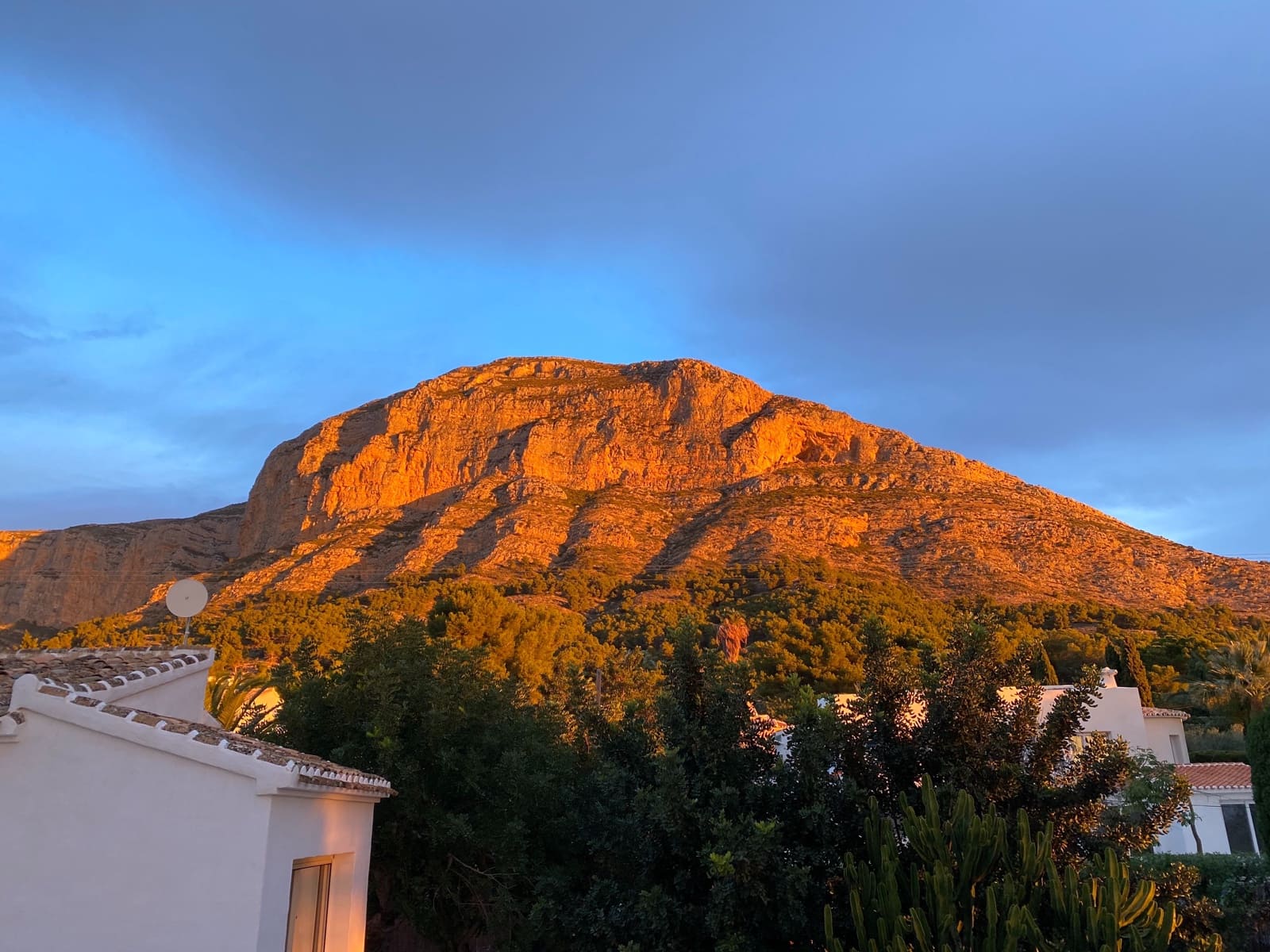 Casa de 5 habitaciones en Javea / Xàbia en venta con piscina garaje - 1.350.000 € (Ref: 9301316)