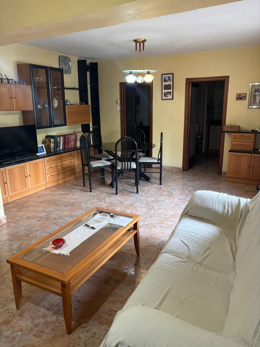 4 soveværelse Byhus til salg i La Palma d'Ebre med garage - € 120.000 (Ref: 10074763)
