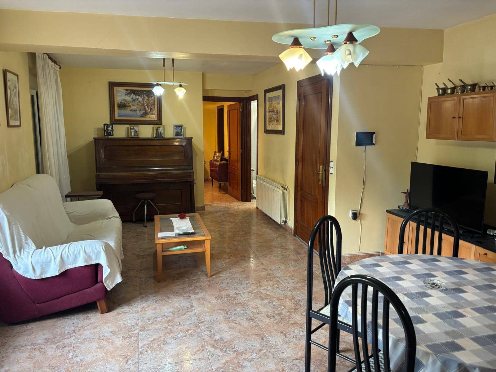 4 soveværelse Byhus til salg i La Palma d'Ebre med garage - € 120.000 (Ref: 10074763)