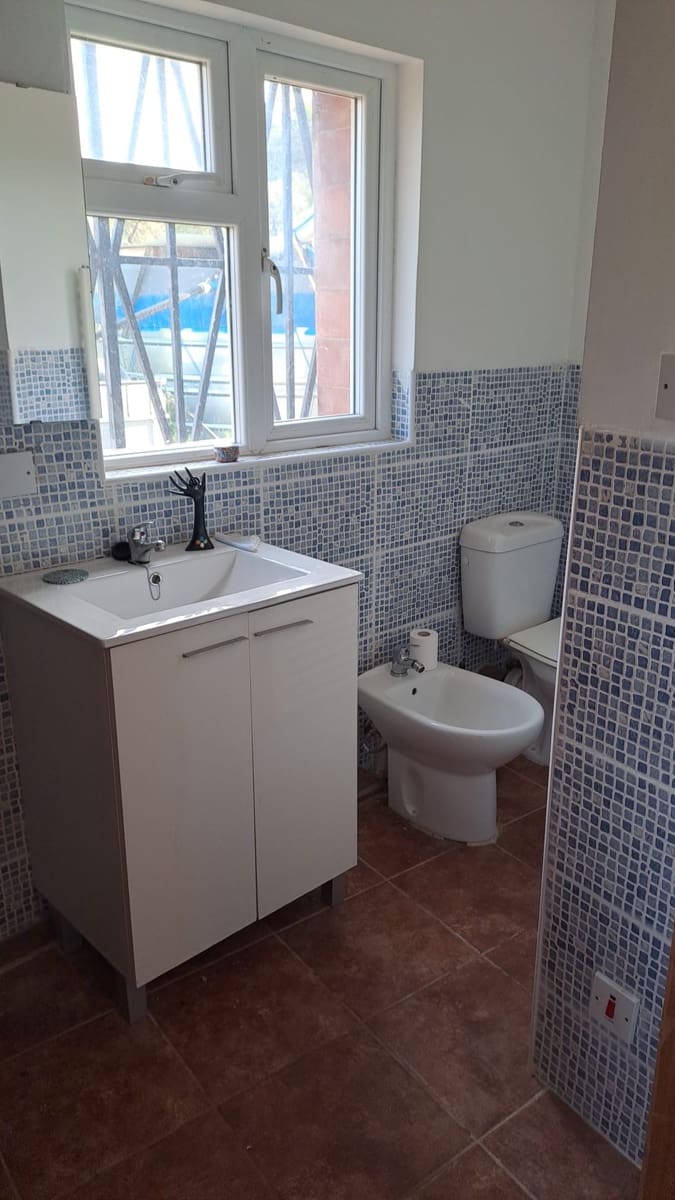 4 bedroom Finca/Country House for sale in Riba-roja d'Ebre - € 335,000 (Ref: 9549912)