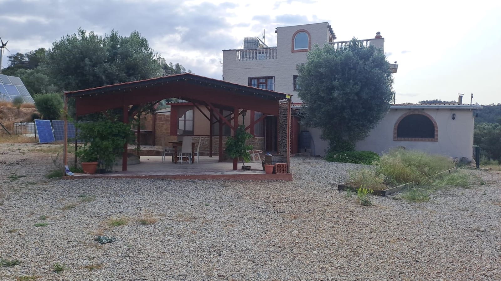 4 bedroom Finca/Country House for sale in Riba-roja d'Ebre - € 335,000 (Ref: 9549912)