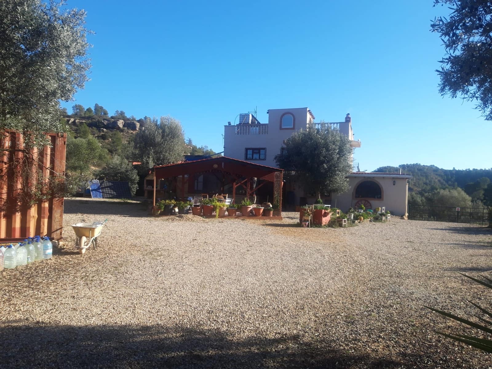 4 bedroom Finca/Country House for sale in Riba-roja d'Ebre - € 335,000 (Ref: 9549912)