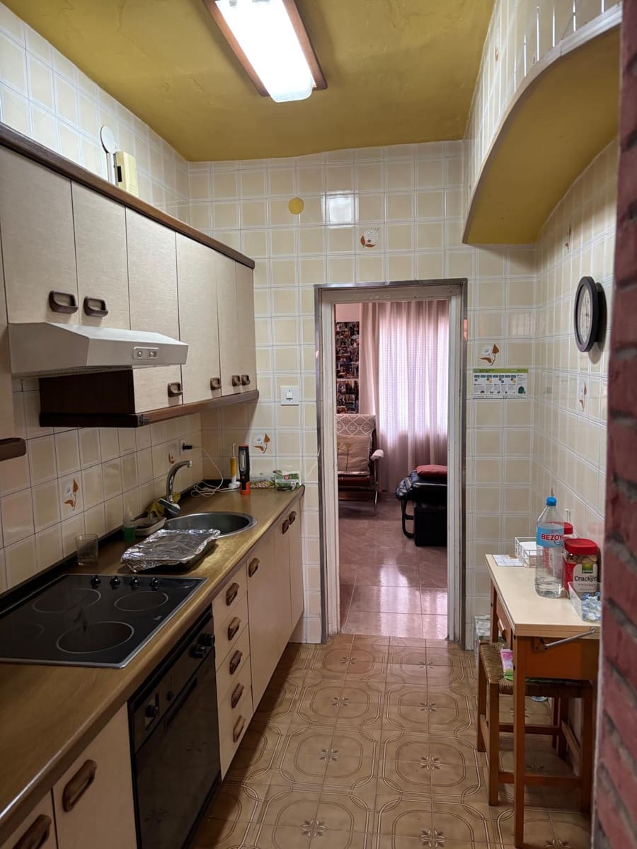 4 soveværelse Rækkehus til salg i Flix - € 118.000 (Ref: 9549985)