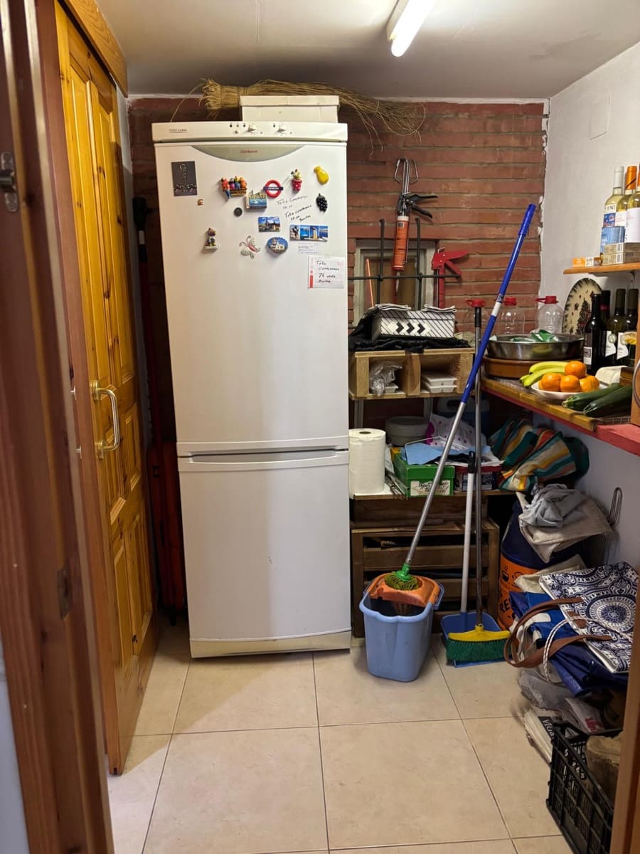 4 soveværelse Rækkehus til salg i Flix - € 118.000 (Ref: 9549985)