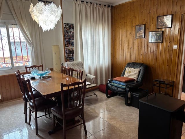 4 soveværelse Rækkehus til salg i Flix - € 118.000 (Ref: 9549985)