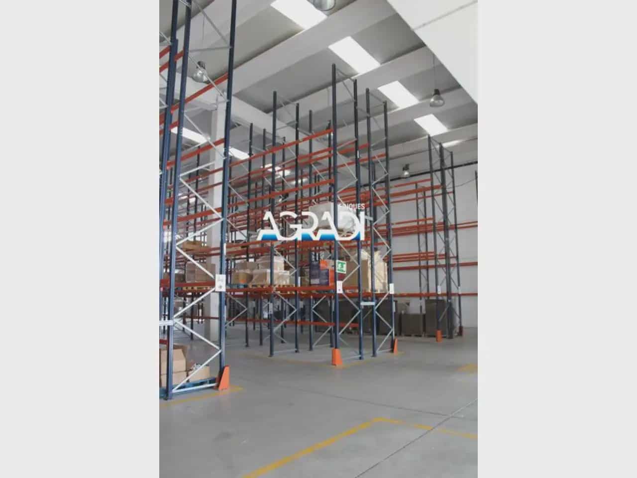 Commercial for rent in Llinars del Valles - € 38,000 (Ref: 9938525)