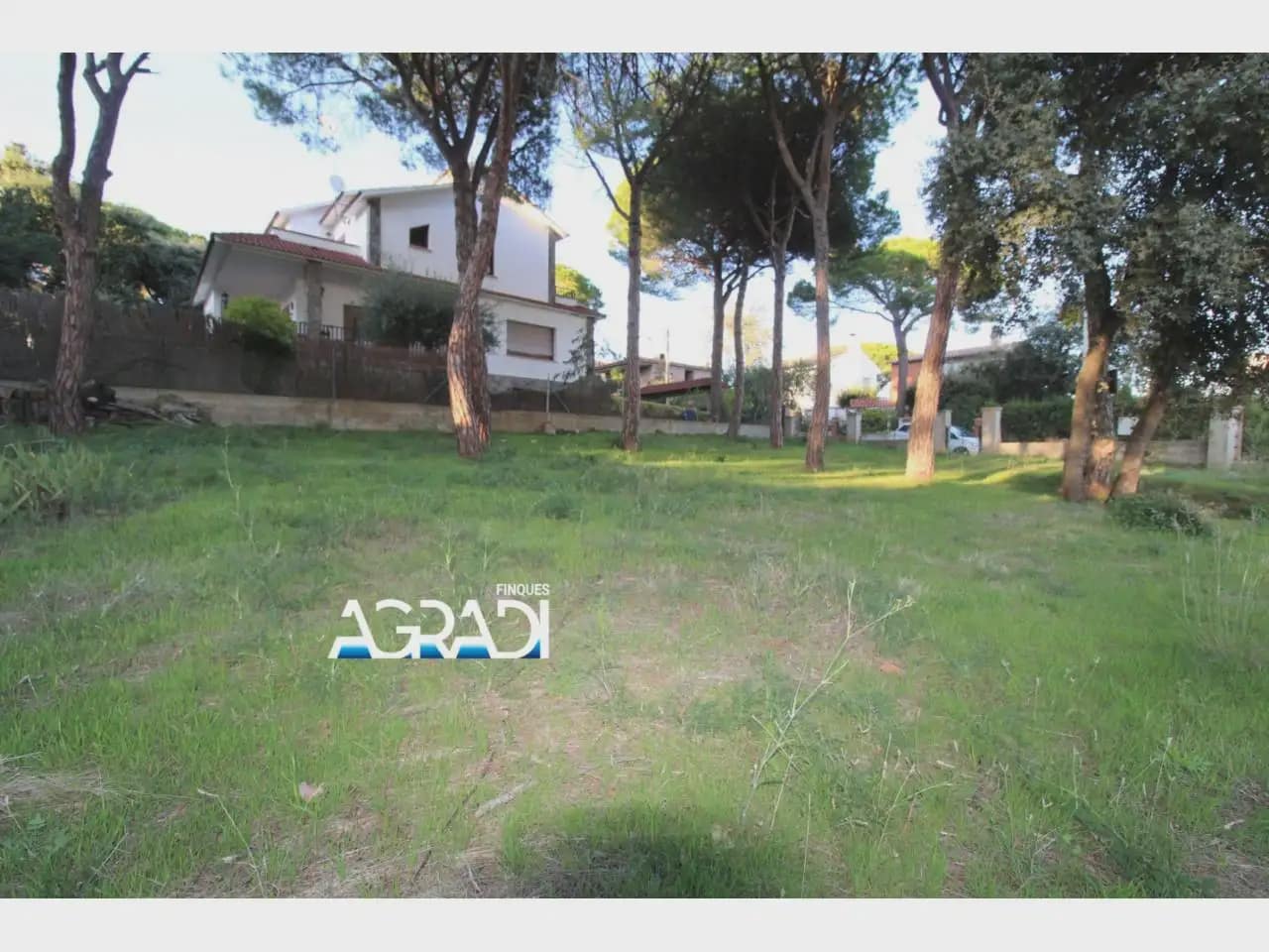 Building Plot for sale in Canoves i Samalus - € 95,000 (Ref: 9938527)