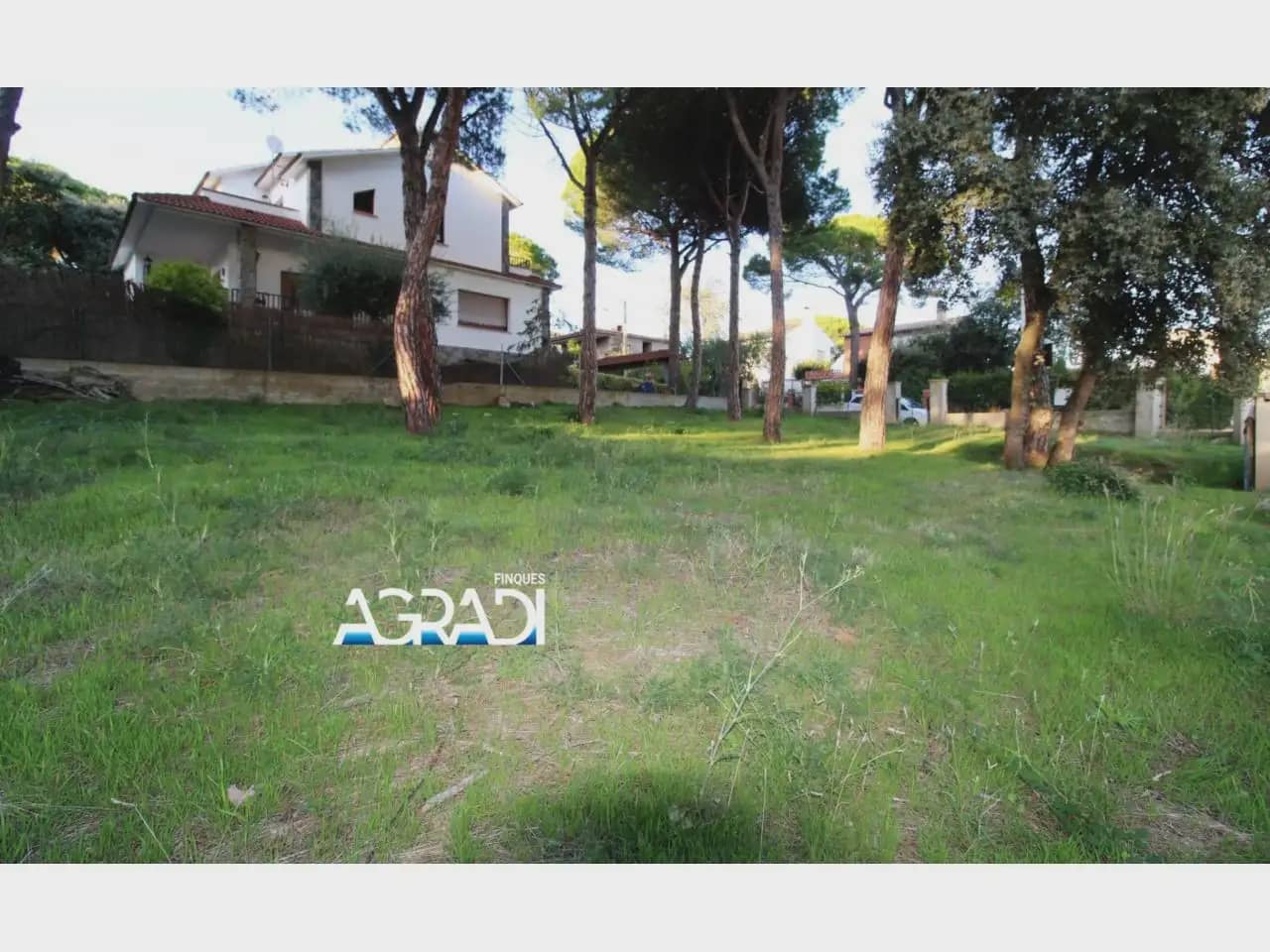Building Plot for sale in Canoves i Samalus - € 95,000 (Ref: 9938527)
