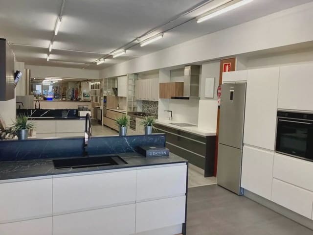 Erhverv til salg i Sant Martí de Provenals, Barcelona by - € 330.000 (Ref: 9938529)