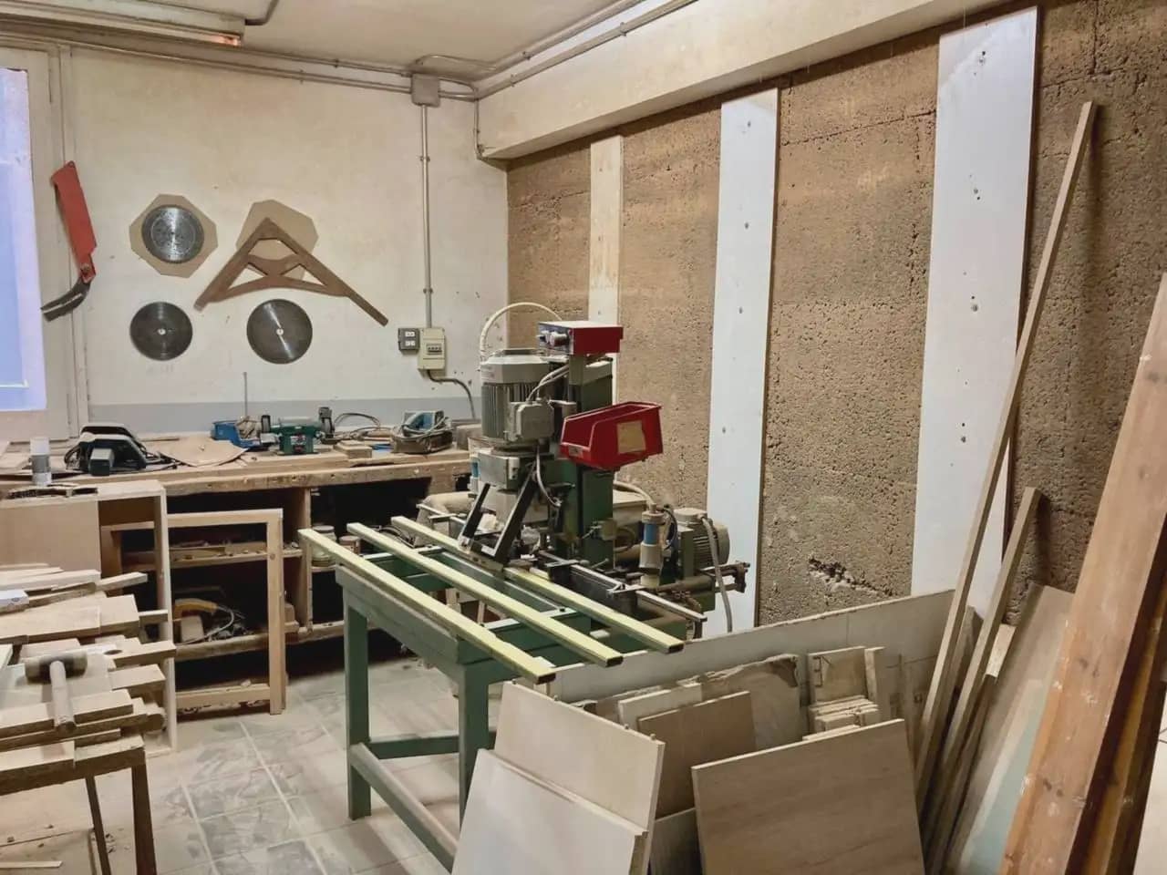 Commercial for sale in Barcelona city - € 330,000 (Ref: 9938529)