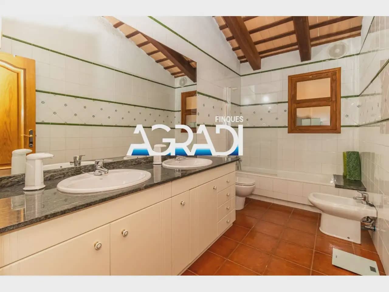 5 Zimmer Finca/Landgut zu verkaufen in Sant Antoni de Vilamajor mit Garage - 899.000 € (Ref: 9938536)