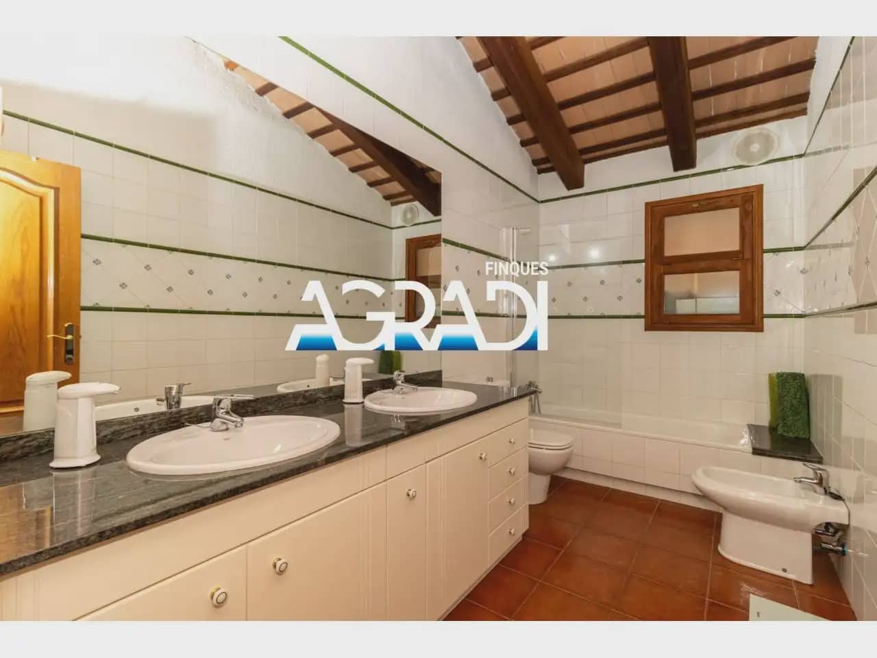 5 Zimmer Finca/Landgut zu verkaufen in Sant Antoni de Vilamajor mit Garage - 899.000 € (Ref: 9938536)