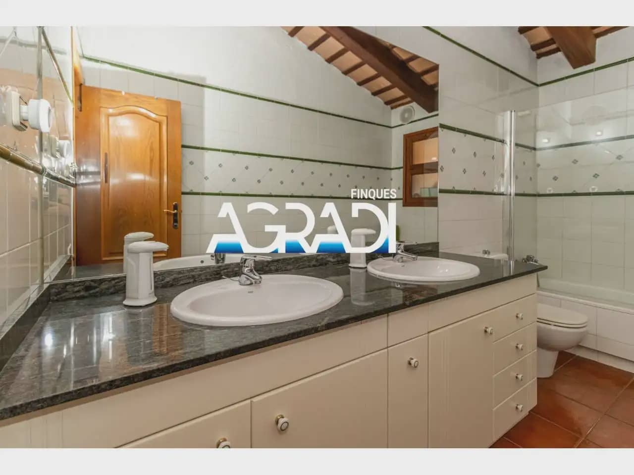 5 Zimmer Finca/Landgut zu verkaufen in Sant Antoni de Vilamajor mit Garage - 899.000 € (Ref: 9938536)