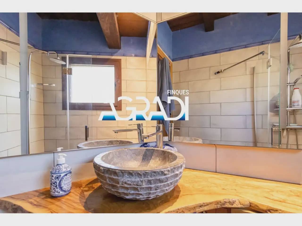 5 Zimmer Finca/Landgut zu verkaufen in Sant Antoni de Vilamajor mit Garage - 899.000 € (Ref: 9938536)