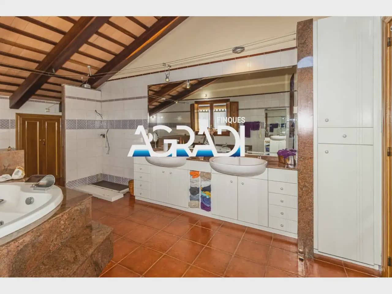 5 Zimmer Finca/Landgut zu verkaufen in Sant Antoni de Vilamajor mit Garage - 899.000 € (Ref: 9938536)