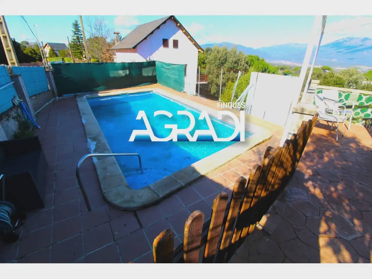 3 Zimmer Villa zu verkaufen in Vallgorguina mit Pool - 259.000 € (Ref: 9938541)