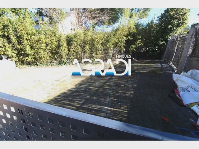 3 Zimmer Villa zu verkaufen in Vallgorguina mit Pool - 259.000 € (Ref: 9938541)