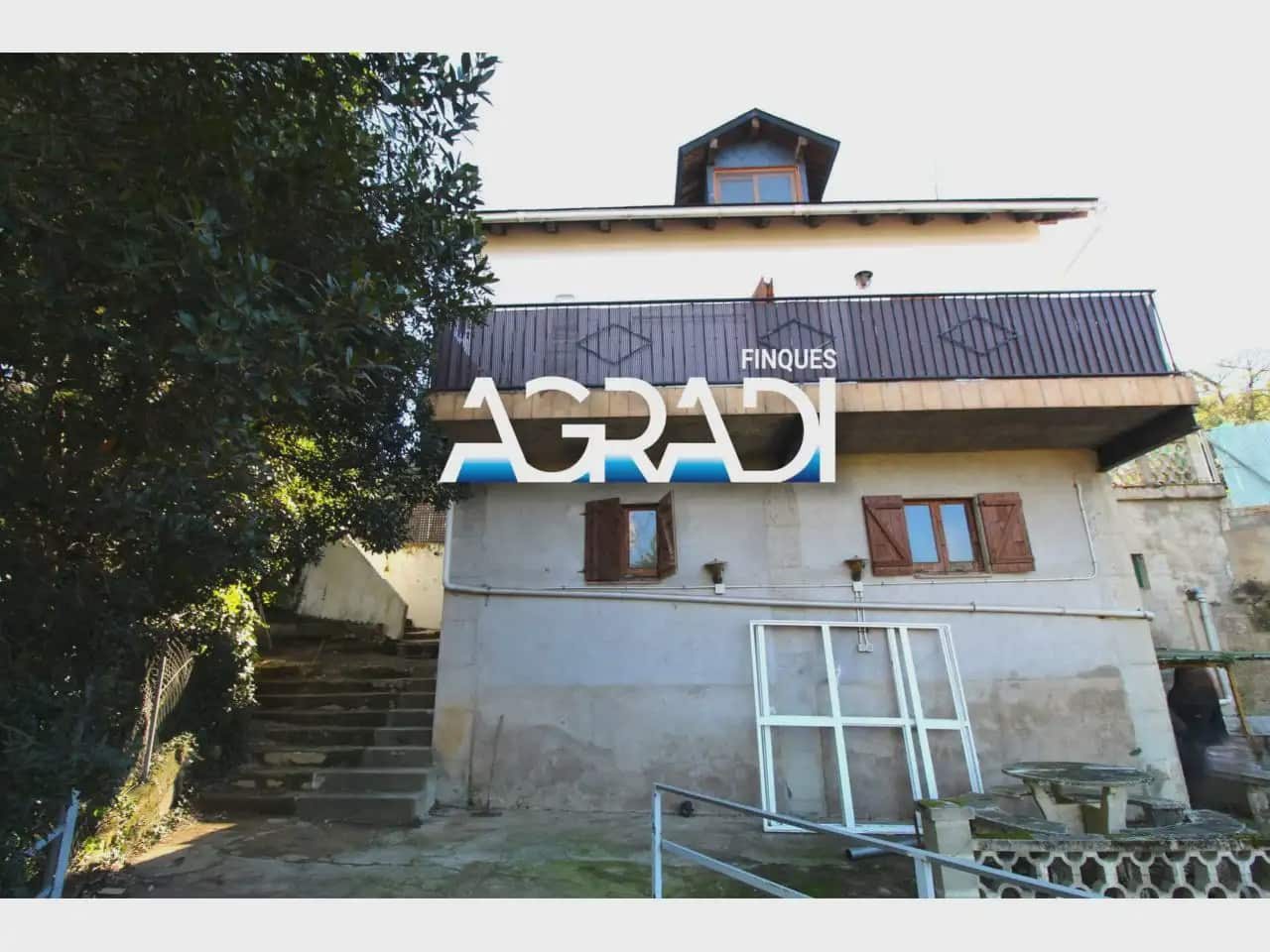 3 Zimmer Villa zu verkaufen in Vallgorguina mit Pool - 259.000 € (Ref: 9938541)