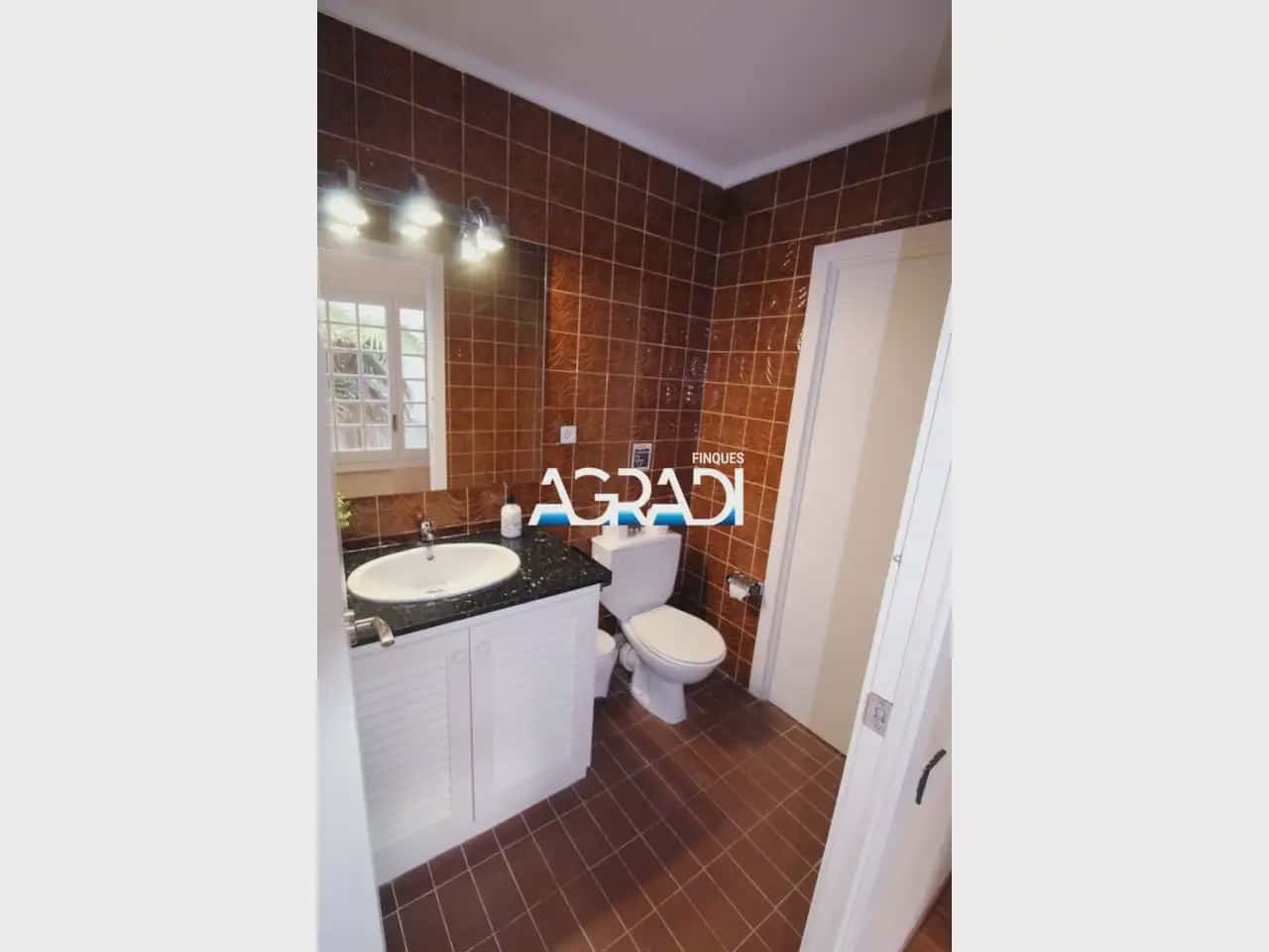 8 Zimmer Villa zu verkaufen in Sant Pere de Vilamajor mit Pool Garage - 1.250.000 € (Ref: 9938543)