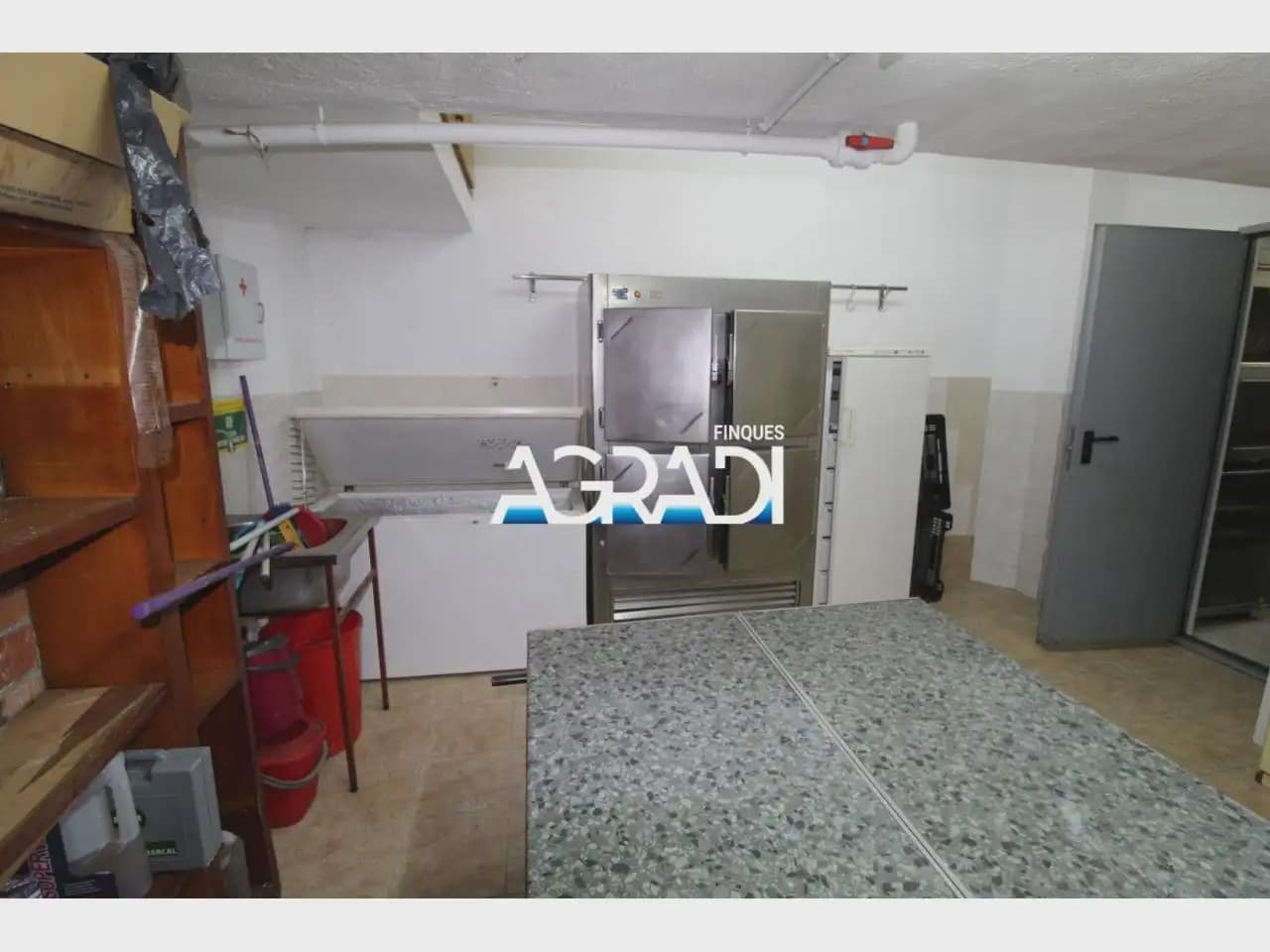 Commercial for rent in Cardedeu - € 1,200 (Ref: 9938545)