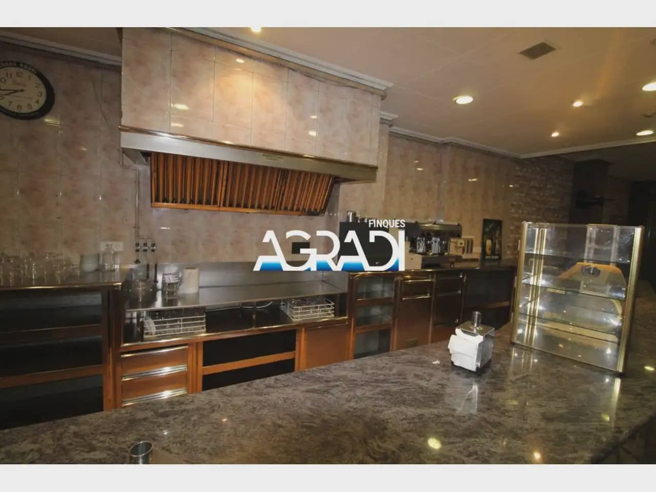 Commercial for rent in Cardedeu - € 1,200 (Ref: 9938545)