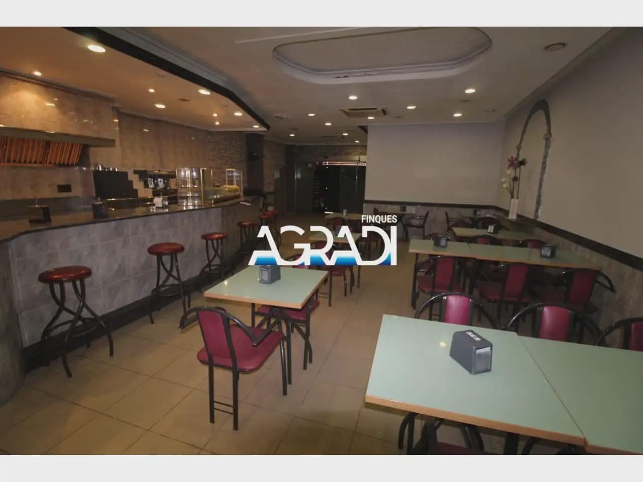 Commercial for rent in Cardedeu - € 1,200 (Ref: 9938545)