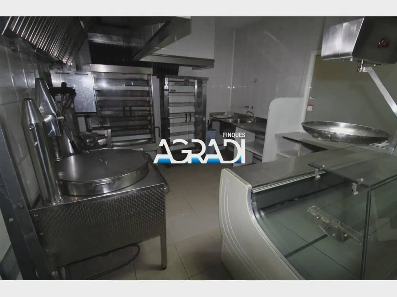 Commercial for rent in Cardedeu - € 1,200 (Ref: 9938545)