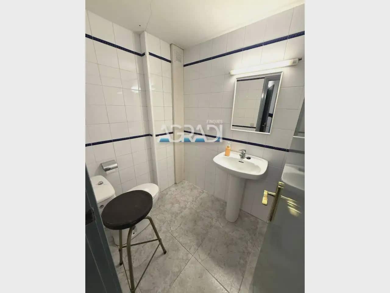 Komercyjne na sprzedaż w Canovelles - 305 000 € (Ref: 9938546)