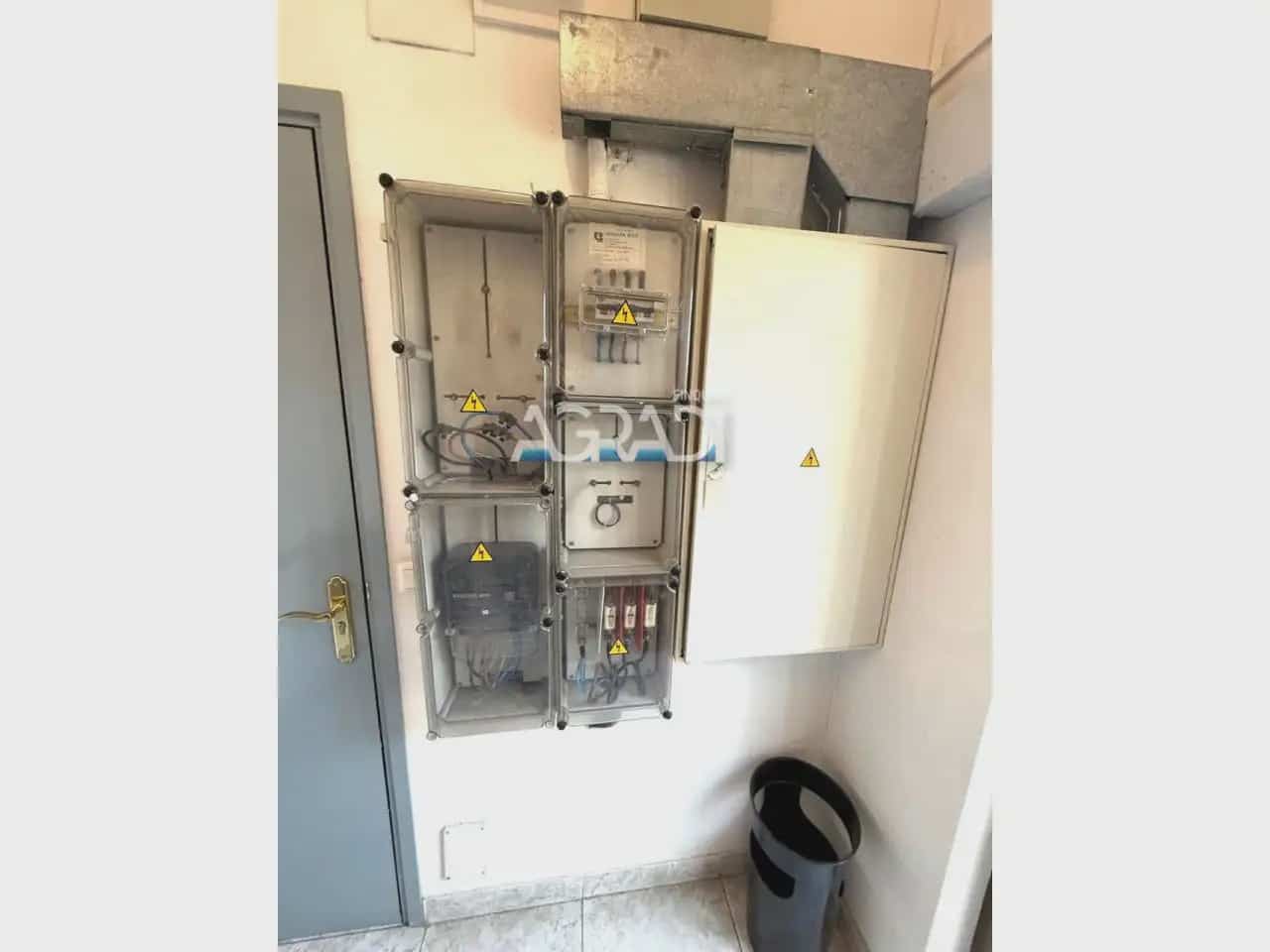 Komercyjne na sprzedaż w Canovelles - 305 000 € (Ref: 9938546)