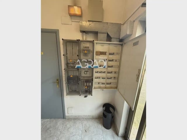 Komercyjne na sprzedaż w Canovelles - 305 000 € (Ref: 9938546)