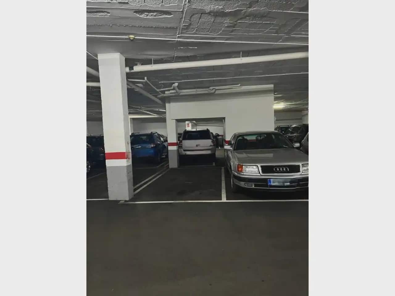 Garage for rent in Barcelona city - € 100 (Ref: 9938548)