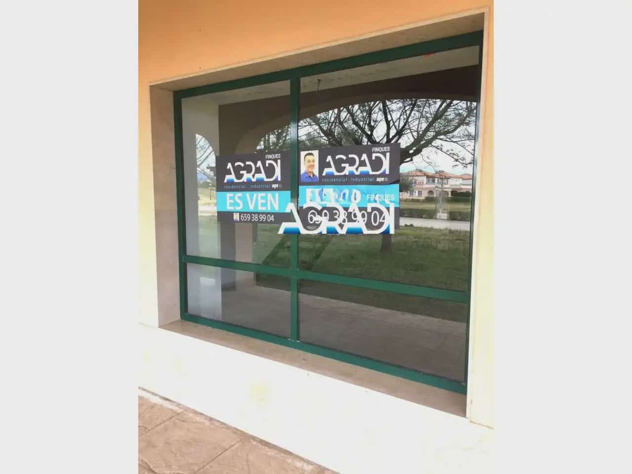 Commercial for sale in Sant Jordi - € 69,000 (Ref: 9938549)