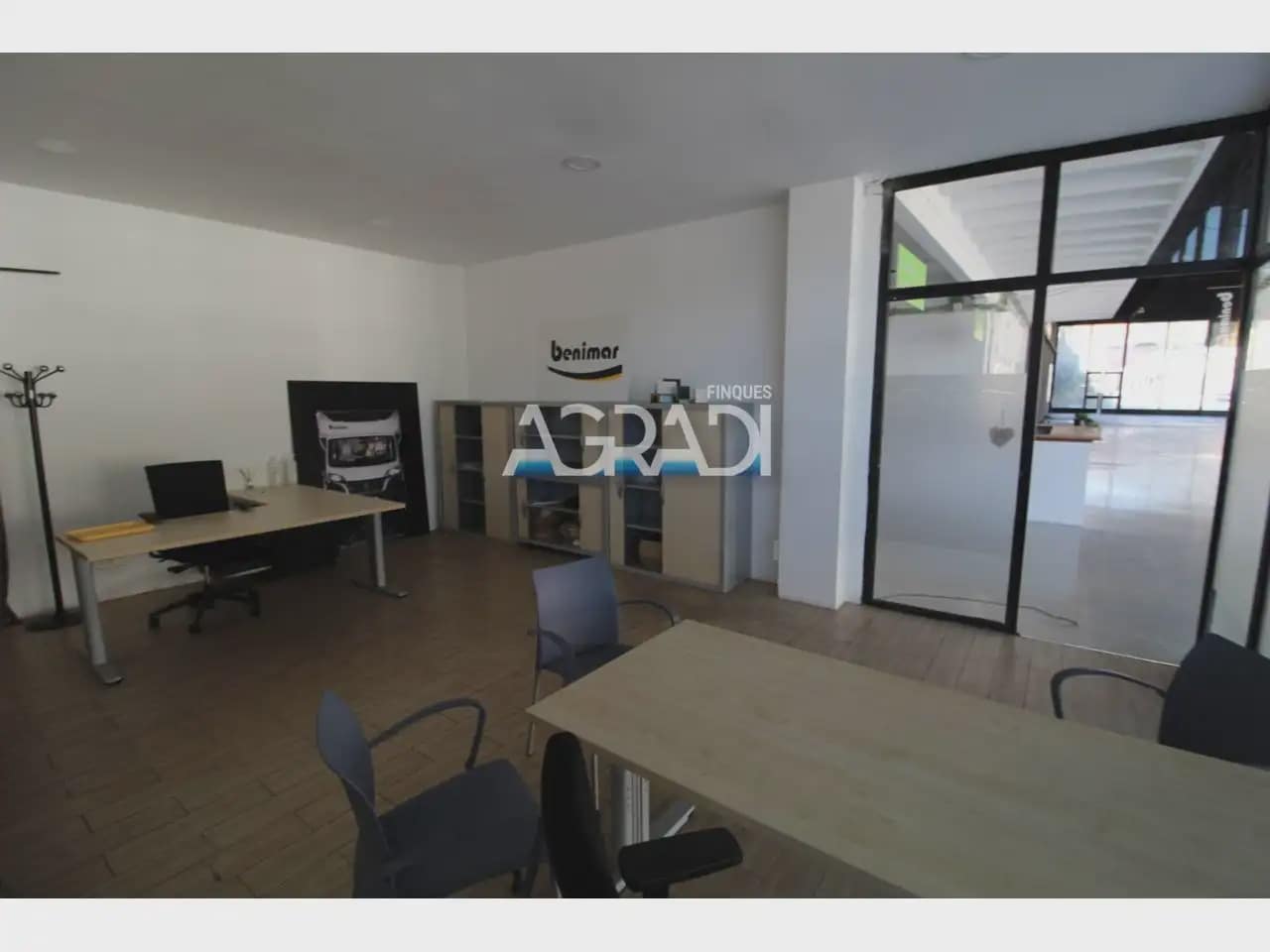 Local Commercial à louer à Vallirana - 5 500 € (Ref: 9938550)