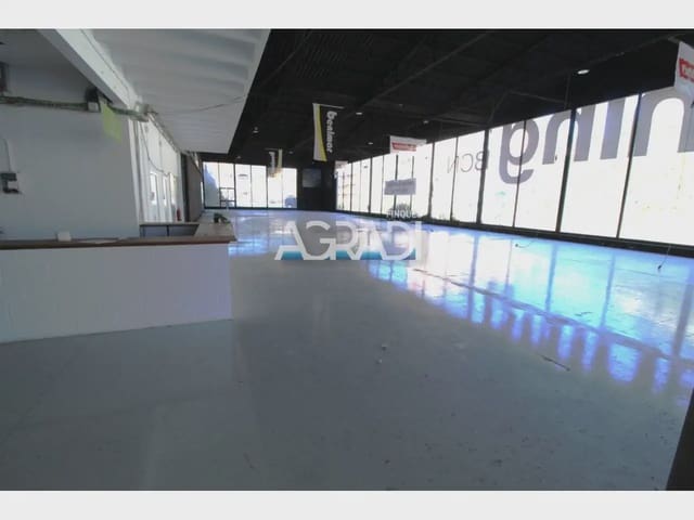 Local Commercial à louer à Vallirana - 5 500 € (Ref: 9938550)