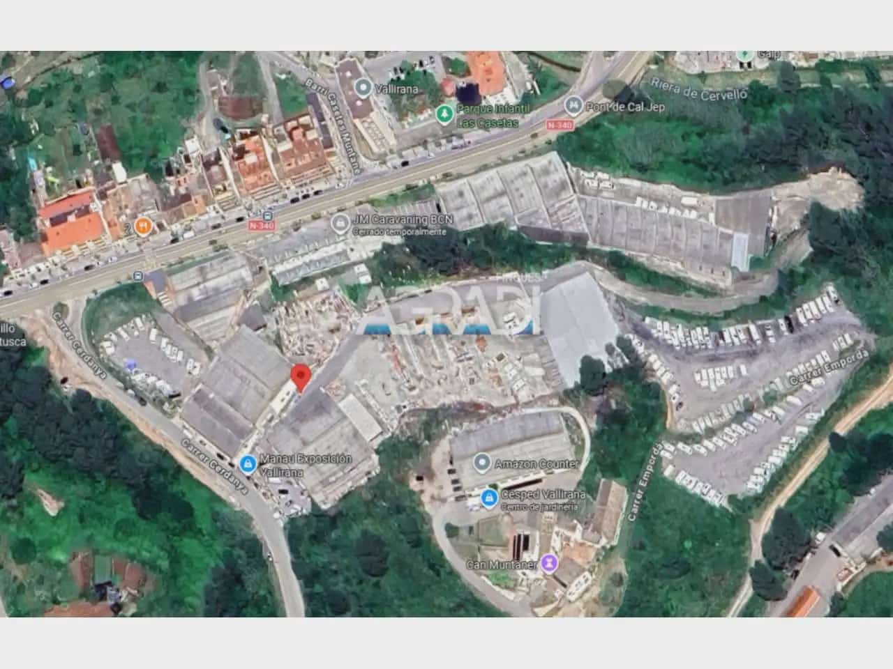 Local Commercial à louer à Vallirana - 5 500 € (Ref: 9938550)