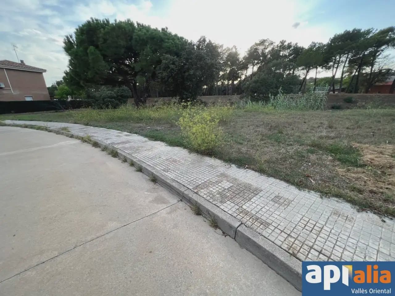 Building Plot for sale in Llinars del Valles - € 135,000 (Ref: 9938551)