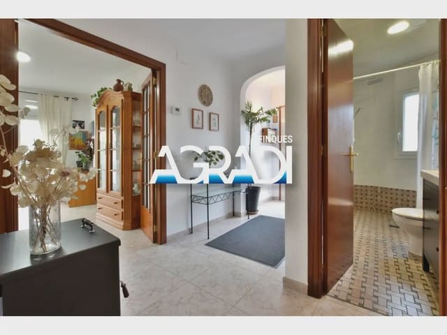 4 Zimmer Villa zu verkaufen in Sant Antoni de Vilamajor mit Pool Garage - 449.000 € (Ref: 9938556)