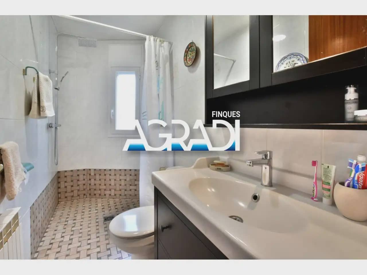 4 Zimmer Villa zu verkaufen in Sant Antoni de Vilamajor mit Pool Garage - 449.000 € (Ref: 9938556)