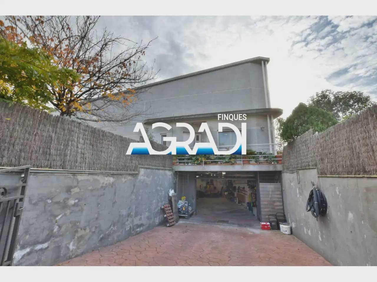 4 Zimmer Villa zu verkaufen in Sant Antoni de Vilamajor mit Pool Garage - 449.000 € (Ref: 9938556)