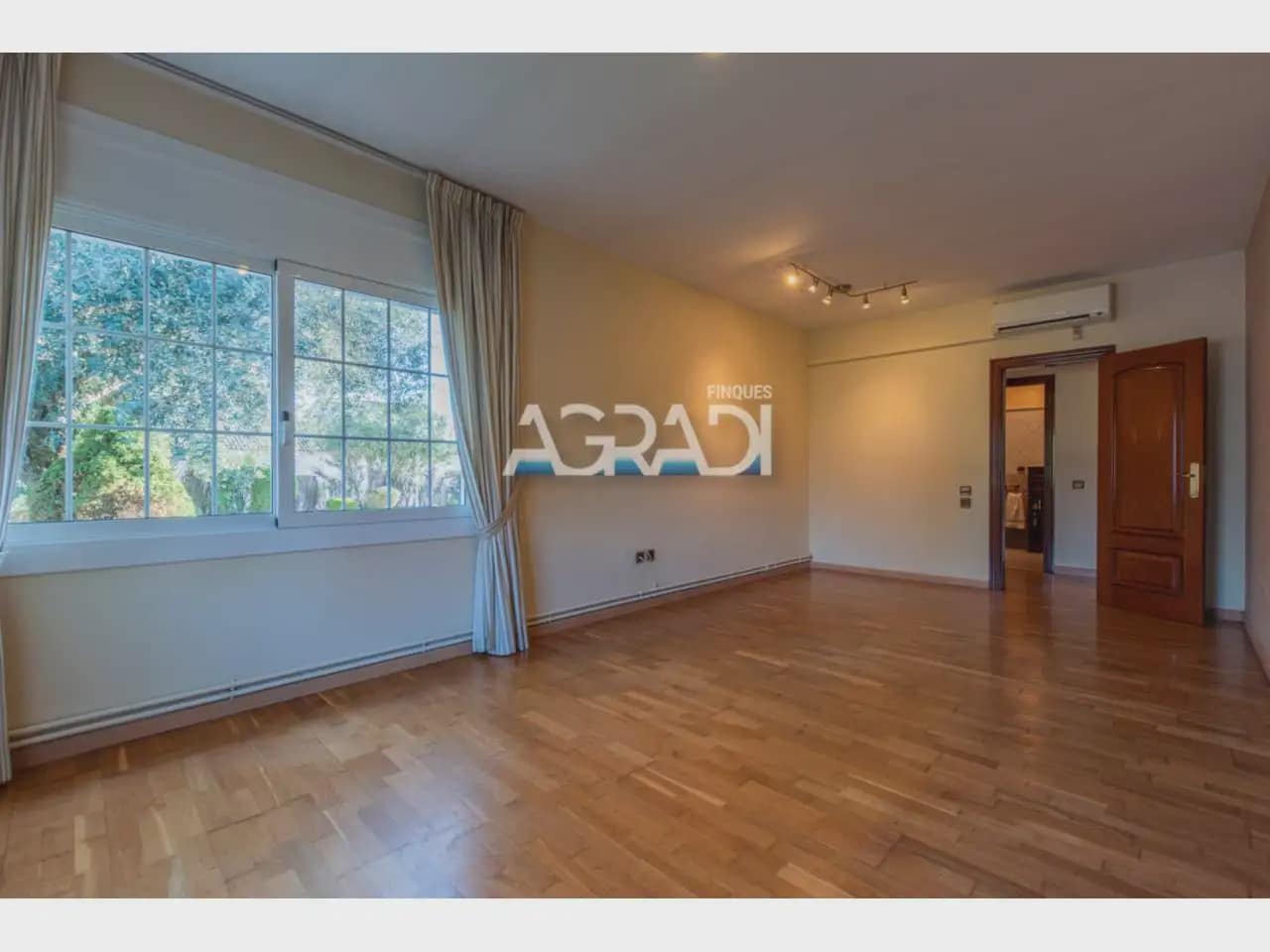 7 Zimmer Villa zu verkaufen in Sant Pere de Vilamajor mit Pool Garage - 829.000 € (Ref: 9938562)