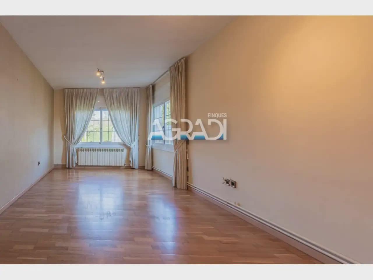 7 Zimmer Villa zu verkaufen in Sant Pere de Vilamajor mit Pool Garage - 829.000 € (Ref: 9938562)