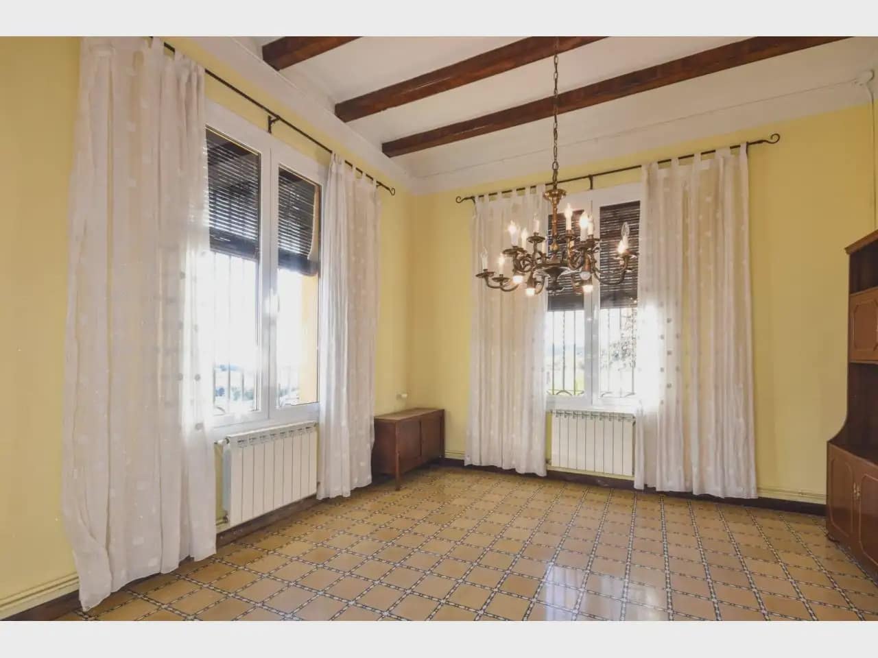 6 Zimmer Finca/Landgut zu verkaufen in Sant Andreu de Llavaneres - 798.000 € (Ref: 9938563)