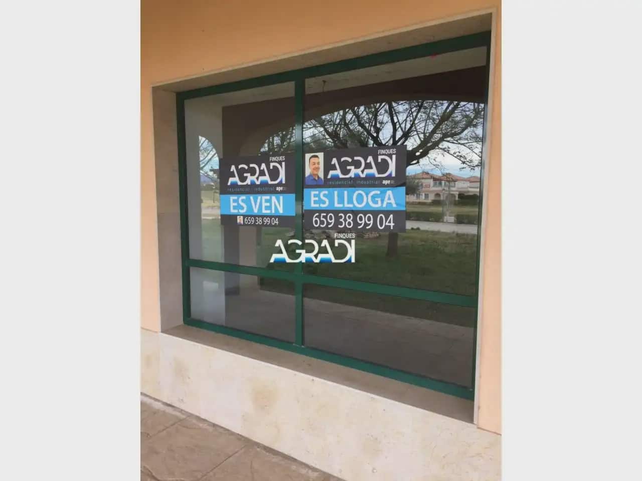 Commercial for sale in Sant Jordi - € 69,000 (Ref: 9938565)