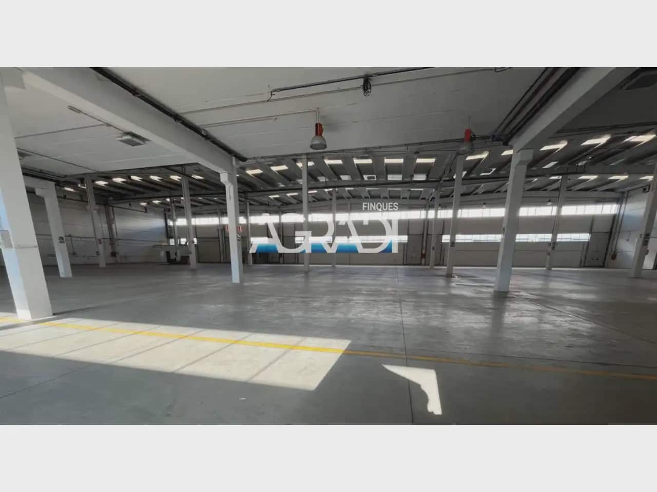 Commercial for rent in Llinars del Valles - € 28,660 (Ref: 9938567)