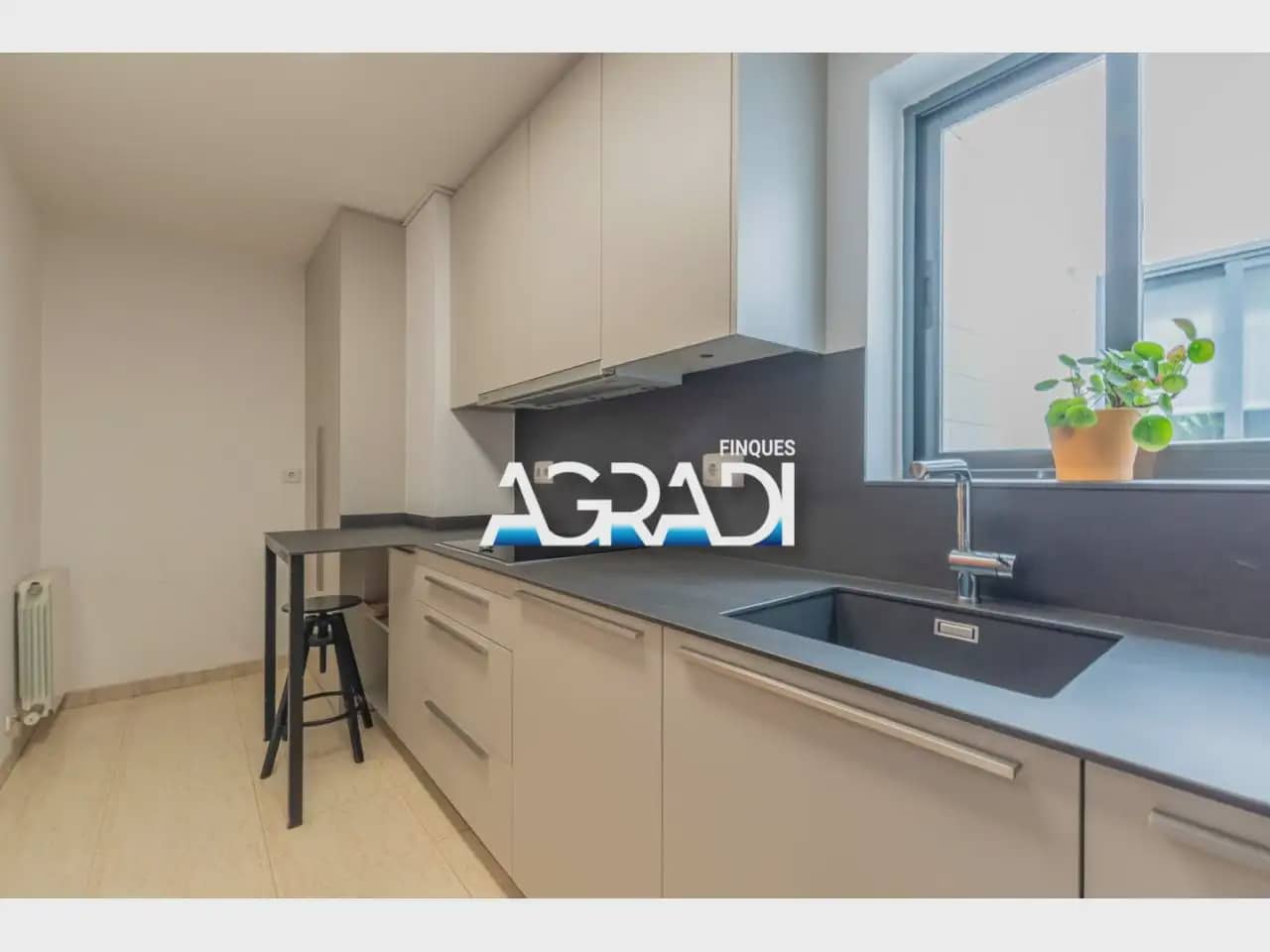 4 Zimmer Apartment zu verkaufen in Granollers mit Garage - 429.000 € (Ref: 9938570)