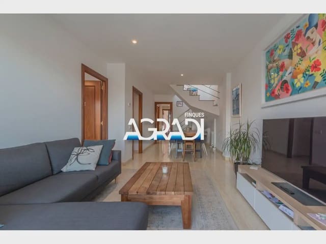 4 Zimmer Apartment zu verkaufen in Granollers mit Garage - 429.000 € (Ref: 9938570)