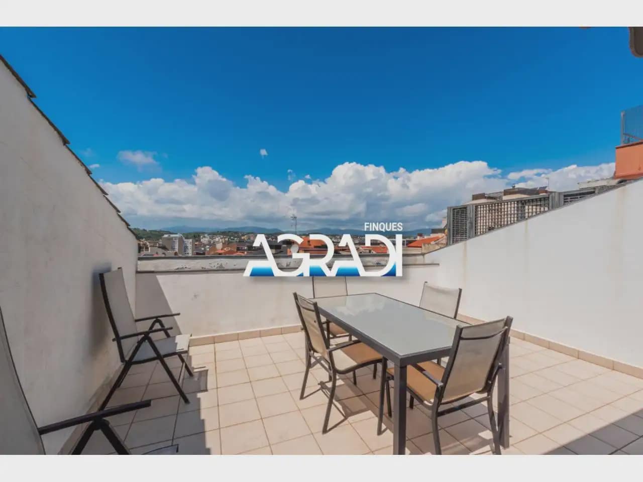 4 Zimmer Apartment zu verkaufen in Granollers mit Garage - 429.000 € (Ref: 9938570)