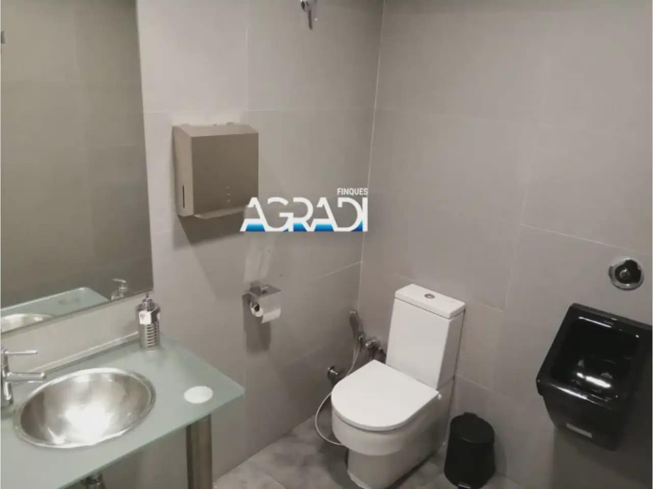 Local Comercial en Gavà en alquiler - 19.500 € (Ref: 9938571)