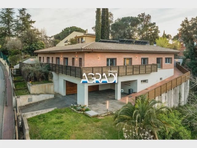 6 chambre Villa/Maison à vendre à Les Franqueses del Vallès avec piscine garage - 1 125 000 € (Ref: 9941023)