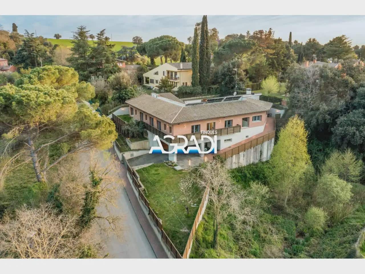 Chalet de 6 habitaciones en Les Franqueses del Vallès en venta con piscina garaje - 1.125.000 € (Ref: 9941023)
